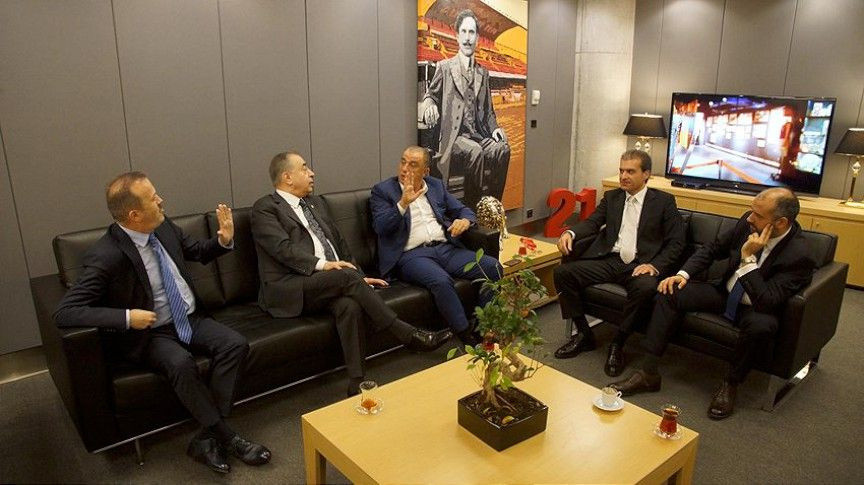 Abdurrahim Albayrak istifadan döndü