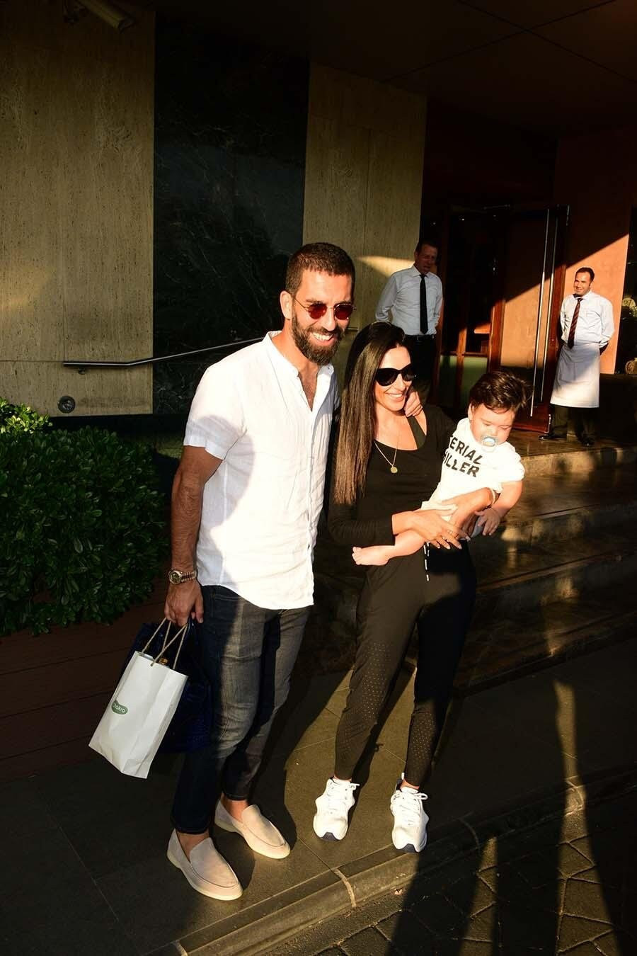 Arda Turan geleneği bozmadı! Yeni aracına servet harcadı