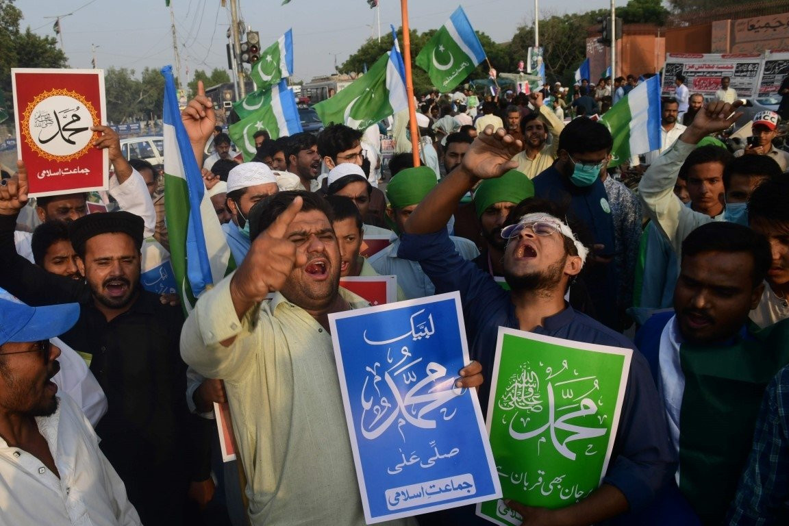 Pakistan’da Emmanuel Macron ve Fransa karşıtı protesto - Resim: 3