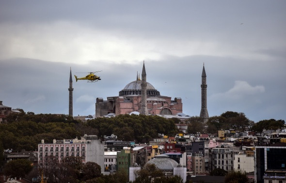 Galata köprüsünde Formula 1 şovu