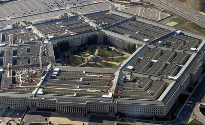 Pentagon'da istifa depremi!