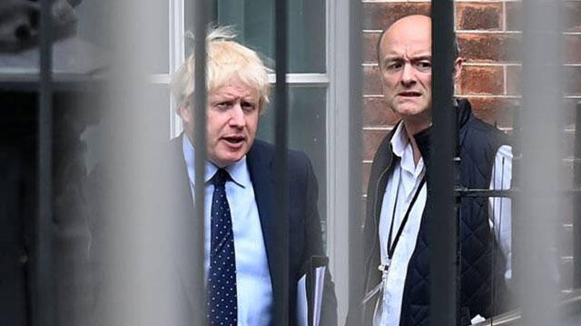 İngiltere'de  Başbakanı Boris Johnson’ın başdanışmanı görevi bıraktı