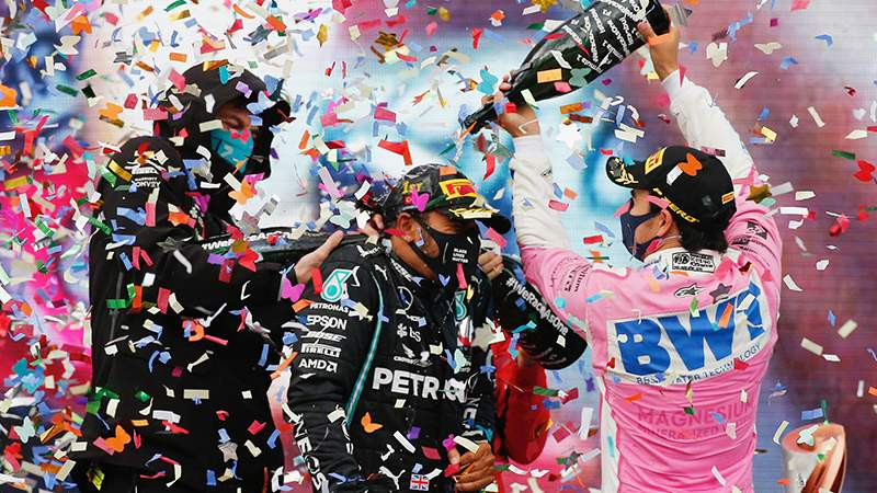 Formula 1'in ödül töreninde şampanya yerine bakın ne patlattılar
