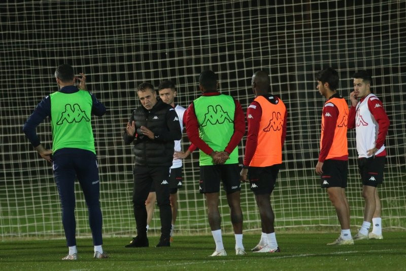 Süper Lig'de koronavirüs tablosu! Hangi takımda kaç vaka var?