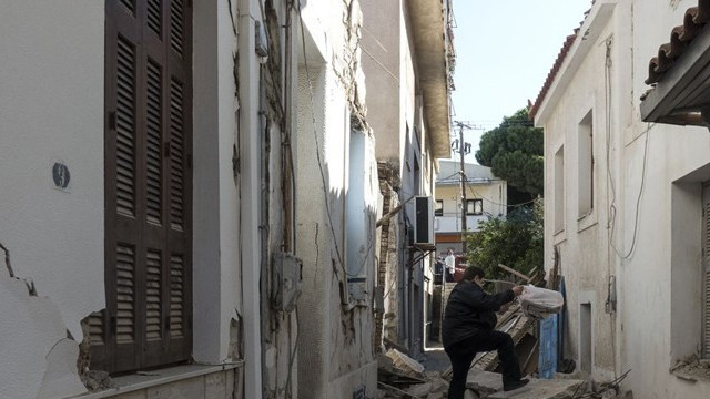 Yunan adasında deprem yıkımının korkunç boyutu