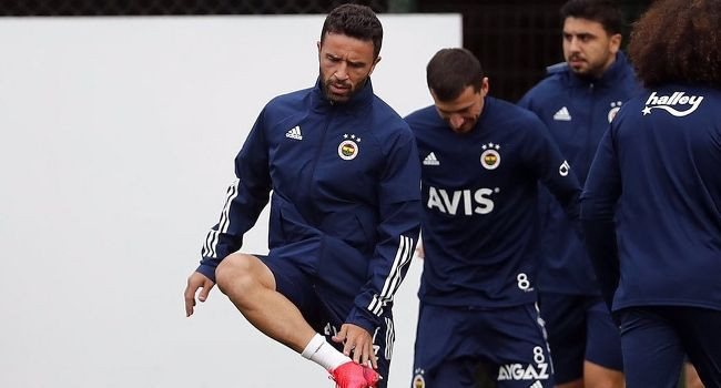 Fenerbahçe'de Gökhan Gönül şoku!
