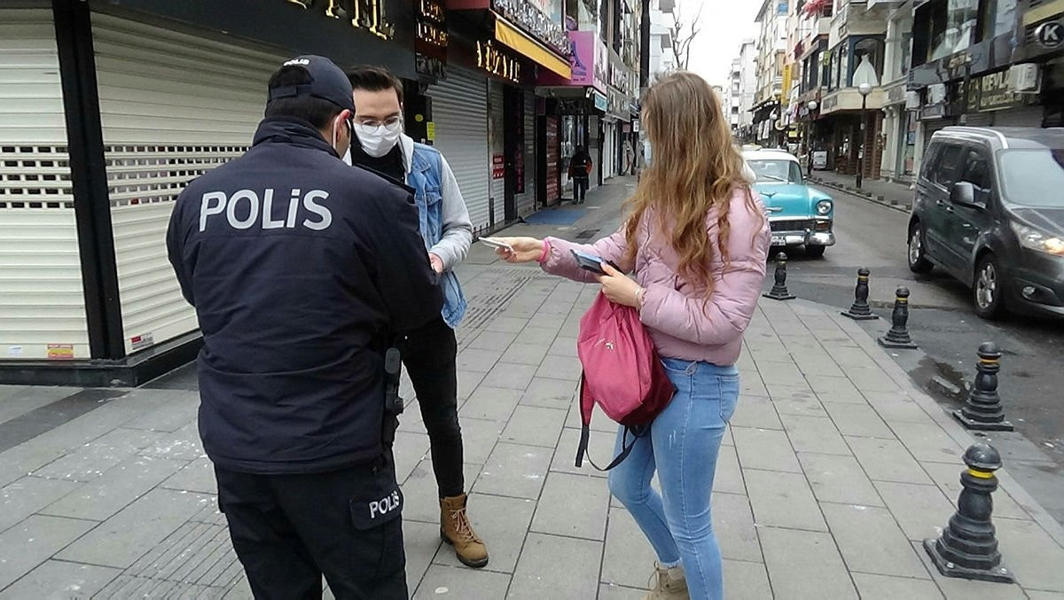 20 yaş altı ne zaman sokağa çıkabilir? İşte o saatler...