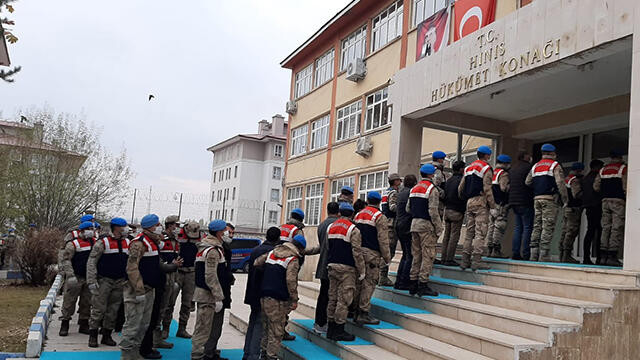 Erzurum’da silah ticareti operasyonu: 10 kişi tutuklandı