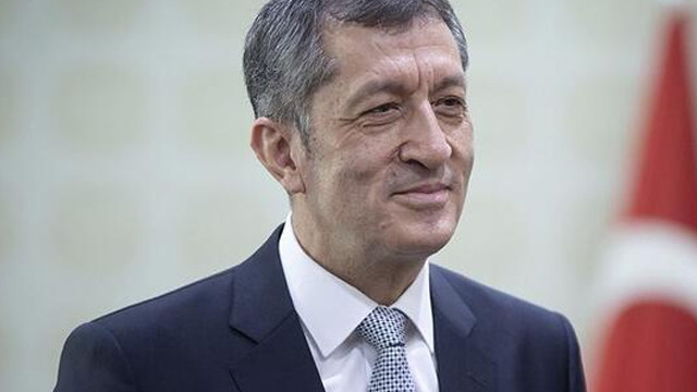 Bakan Selçuk: Özlediğimiz her şeye yeniden kavuşacağız