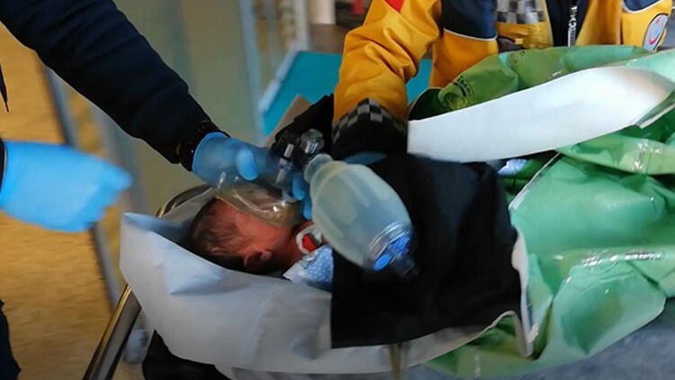 Soğuk havada arsaya bırakılan bebek hayatını kaybetti
