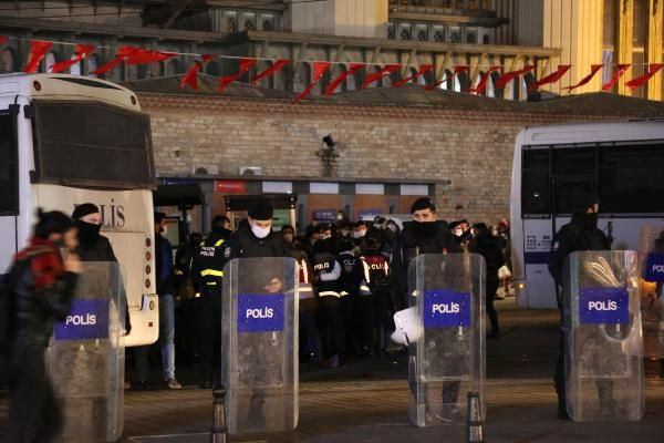 Taksim'de kadına şiddet eylemi