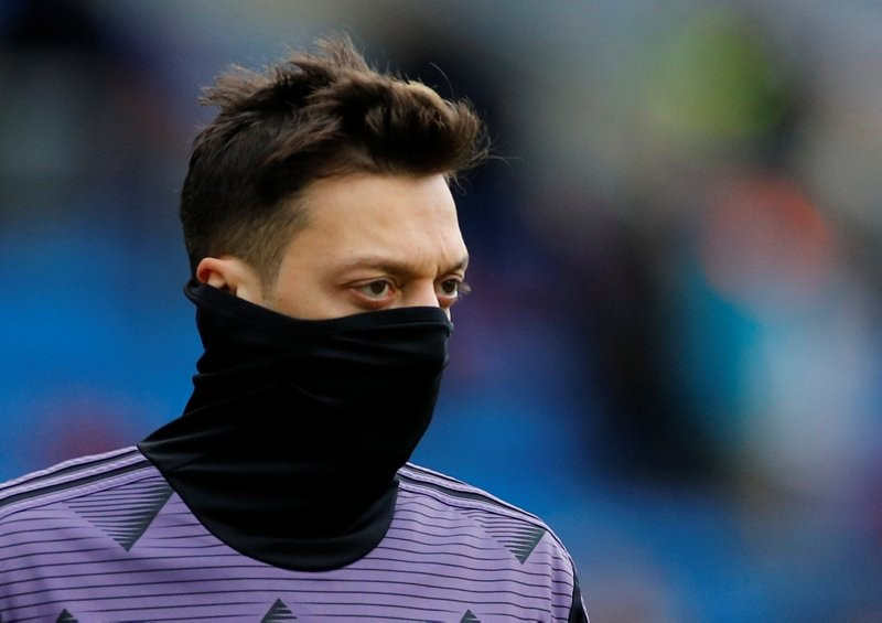 Mesut Özil ile birlikte dünyaca ünlü golcü Fenerbahçe’ye