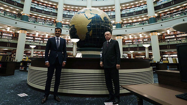 Cumhurbaşkanı Erdoğan, Katar Emiri ile Millet Kütüphanesi'ni gezdi