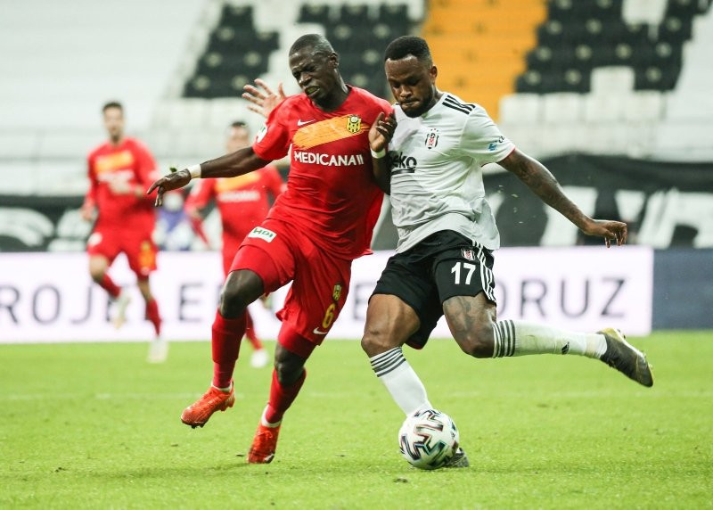 Beşiktaş'ta Larin'e PSV'den sonra bir talip daha