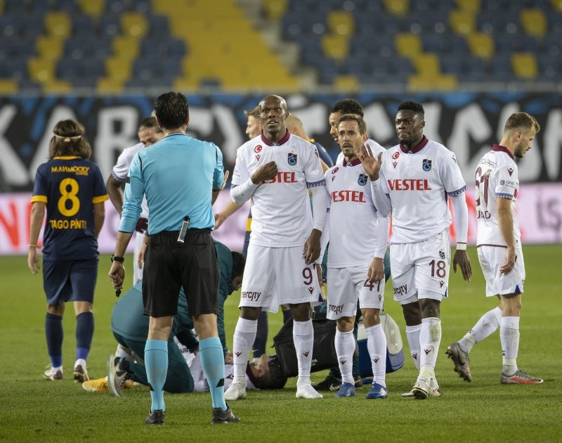 Trabzonspor'da Afobe, Nwakaeme ve Abdülkadir Ömür'e flaş eleştiri!