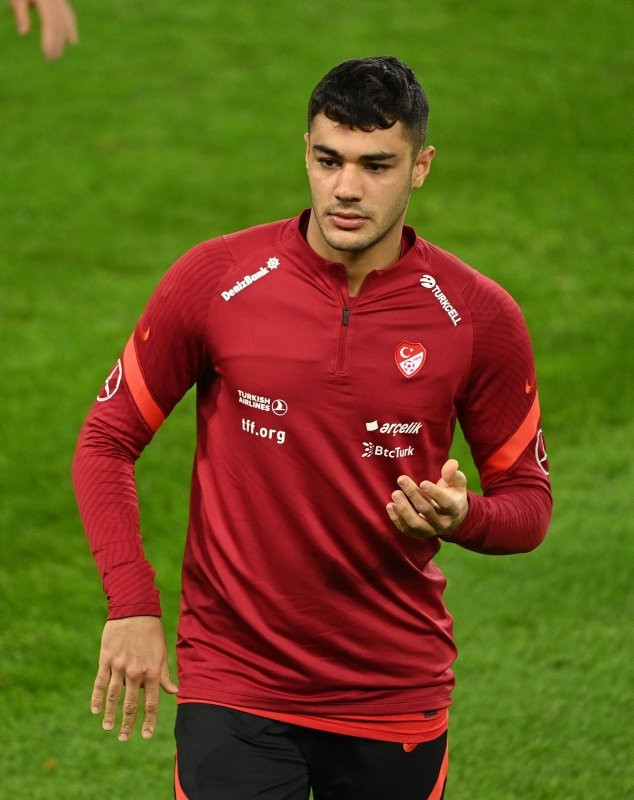 Schalke'nin yıldızı Ozan Kabak İtalya yolcusu!