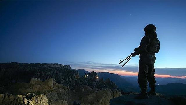 Bakanlık açıkladı! 3 terörist teslim oldu