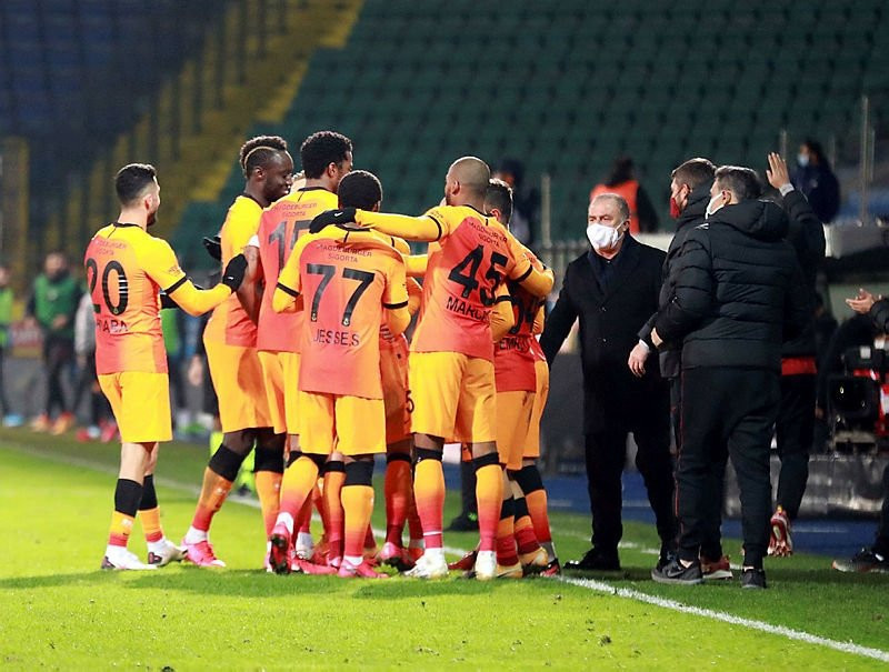 Fatih Terim o oyuncuların üstünü çizdi