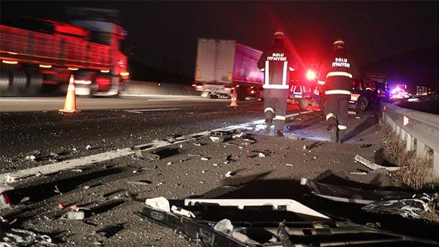 TEM’de feci kaza: 2 ölü, 3 yaralı