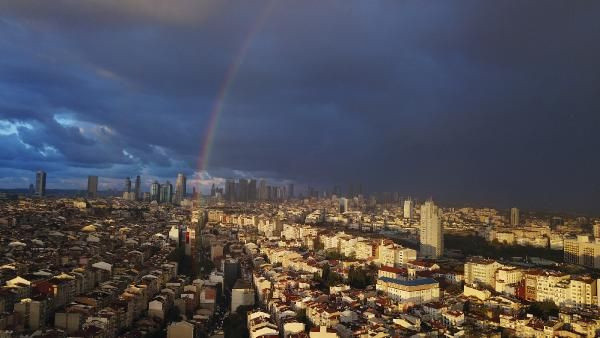 İstanbul'da gökkuşağı şöleni