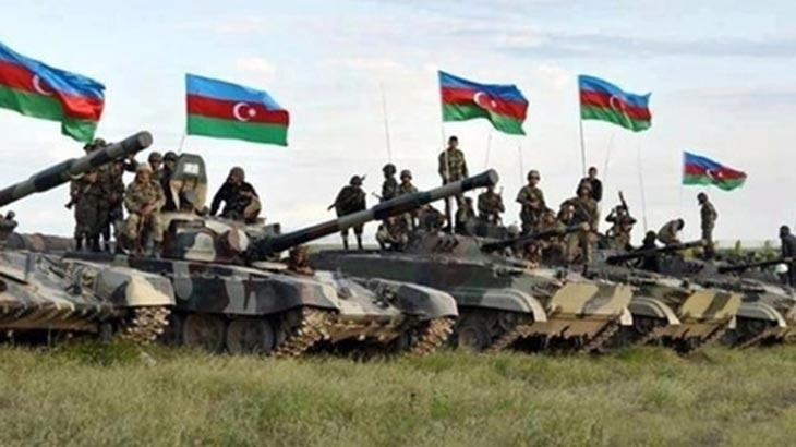 Azerbaycan ordusu 28 yıldır işgal altında olan Laçin'e girdi!
