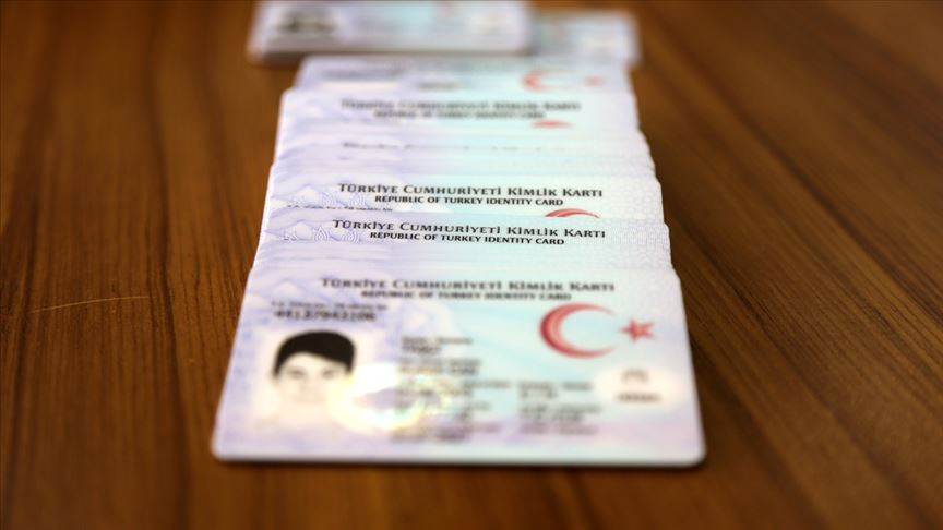 Kimlik, ehliyet ve pasaportlarda yeni dönem başlıyor!
