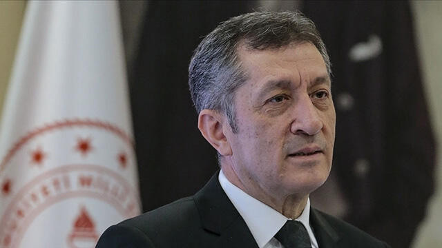 Bakan Selçuk'tan uzaktan eğitim açıklaması