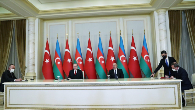 Türkiye ile Azerbaycan arasındaki vizeler kalktı!