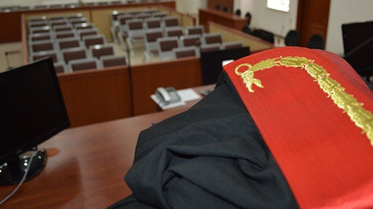 FETÖ’cü emniyet müdürlerine ceza yağdı