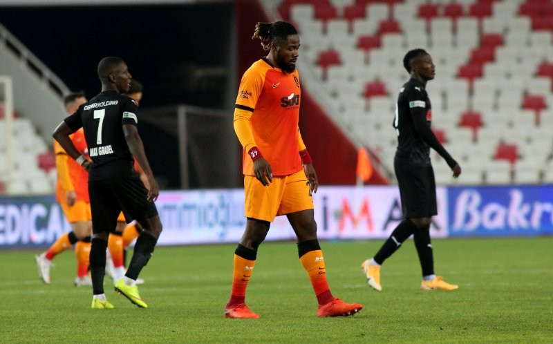 Galatasaray'da flaş ayrılık!