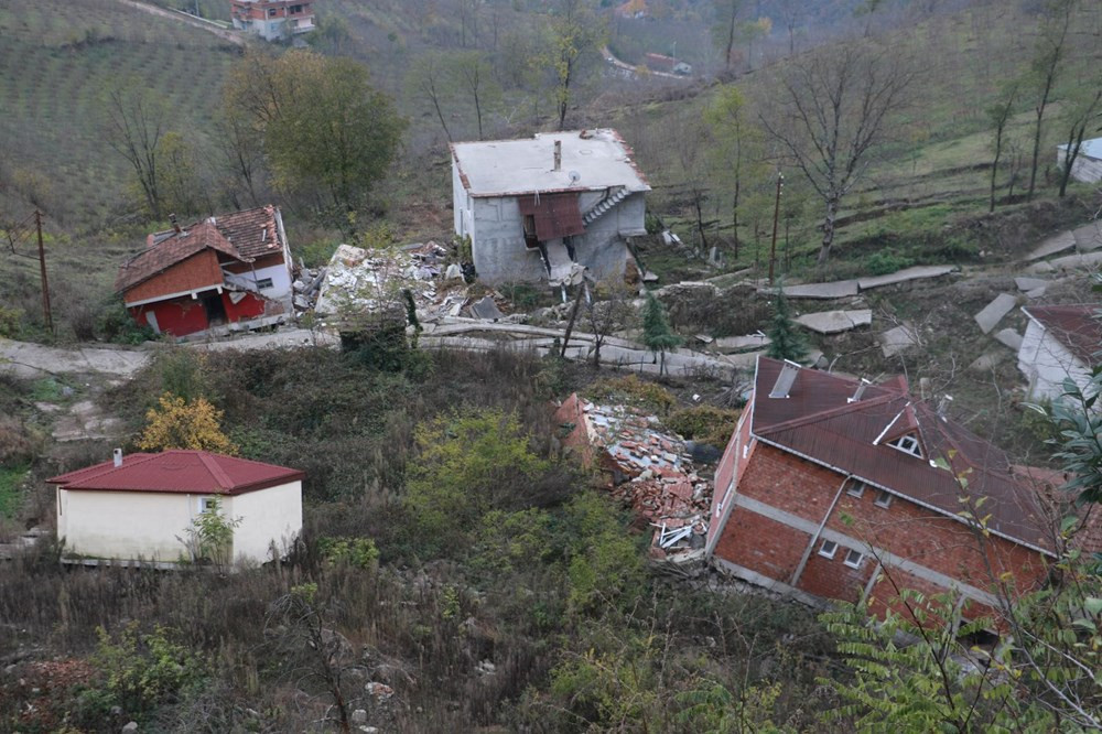 Ordu'daki mahalle heyelan sonrası bu hale geldi