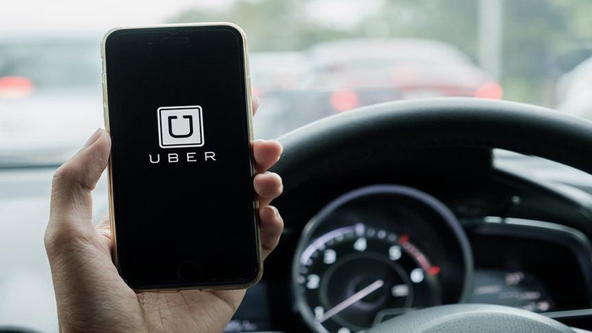 UBER geri mi dönüyor ? Yasak kararı iptal edildi