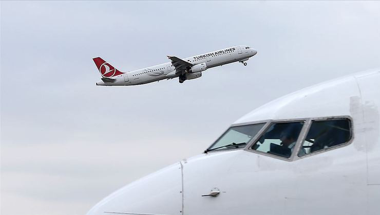 İngiltere'den Türkiye'ye tahliye uçuşları başladı