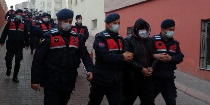 7 Suriyeli'ye IŞİD gözaltısı!