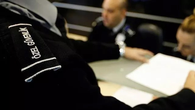 Güvenlik görevlisi bankayı soyarak kayıplara karıştı!