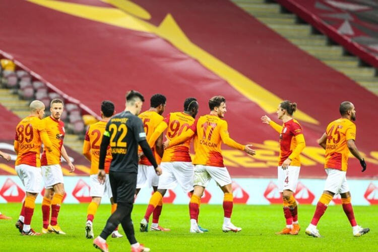 Fenerbahçe de peşindeydi! Galatasaray anlaşma sağladı
