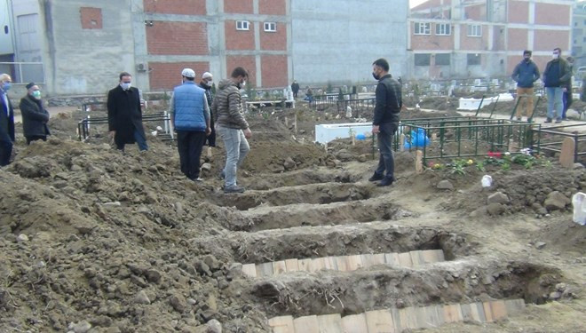 Aynı aileden 4 kişi koronavirüsten öldü
