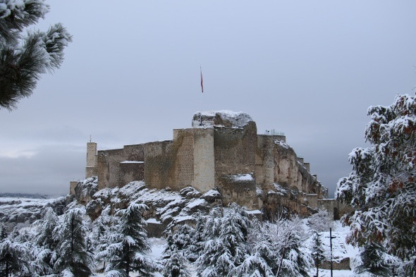 Elazığ'a mevsimin ilk karı yağdı - Resim: 2