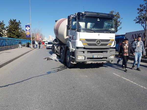 Beton mikserinin altında kalarak can verdi - Resim : 1