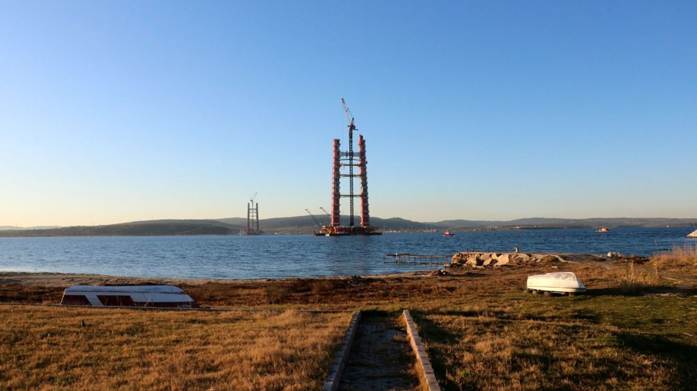 1915 Çanakkale Köprüsü'nün ayakları yarı uzunluğa ulaştı
