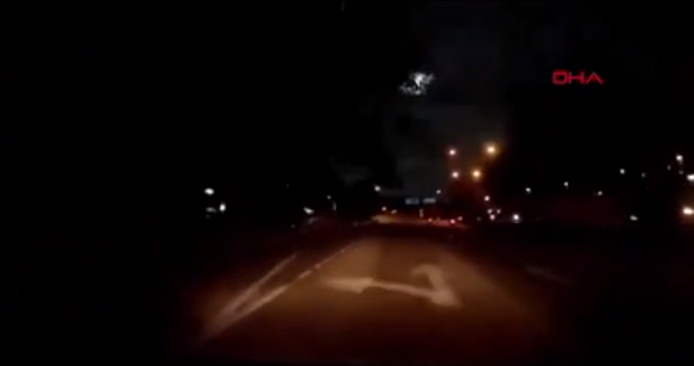Meteorun düşme anı böyle görüntülendi