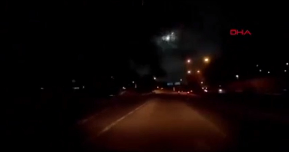 Meteorun düşme anı böyle görüntülendi
