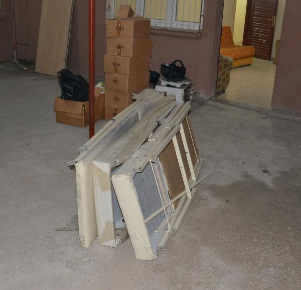 Suriyelilerin kaçak hastanesine baskın ! Polis ekipleri şaşkına döndü