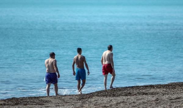 Antalya'da kış ortasında yaz havası