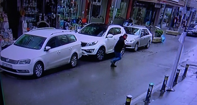 İstanbul'da ''ütü'' hırsızı kamerada