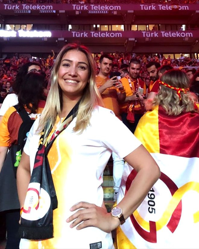 Survivor'da hüngür hüngür ağlayan Evrim bakın kim çıktı?