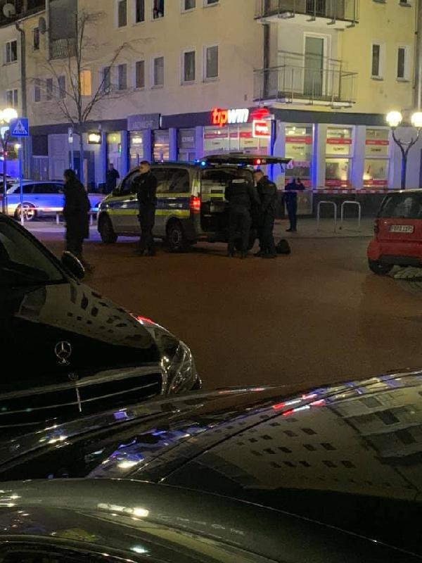 Almanya'da iki kafeye silahlı saldırı: Ölenler arasında Türkler de var