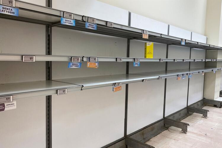 Avrupa'da kabus büyüyor! Koronavirüs bir ülkeye daha sıçradı