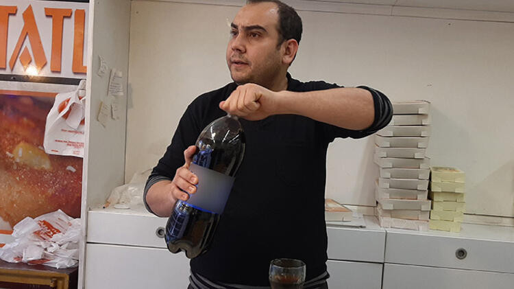 15 yıldır günde 5 litre kola içiyor !