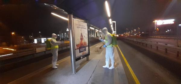 Metrobüs ve duraklarda koronavirüs önlemi